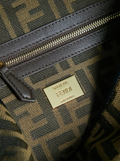 フェンディバッグ着用イメージ